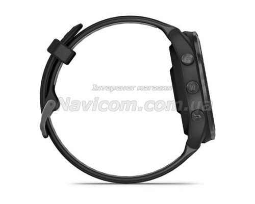 Смарт-годинник Garmin Forerunner 965 з карбоново-сірим титановим безелем, чорним корпусом та чорно-сірим силіконовим ремінцем
