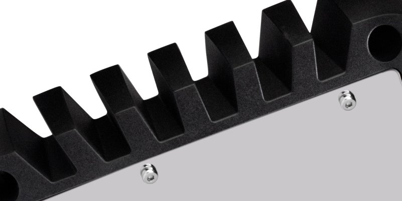 Радіатор для підсилювачів Fusion Signature виготовляється методом лиття, утворюючи єдиний блок з точним розрахунком розміщення ребер