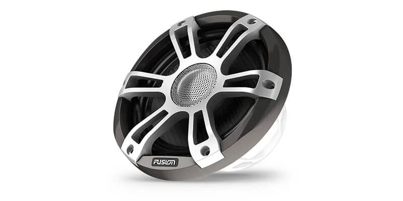 ОНОВЛЕНА РЕШІТКА РАДІАТОРА