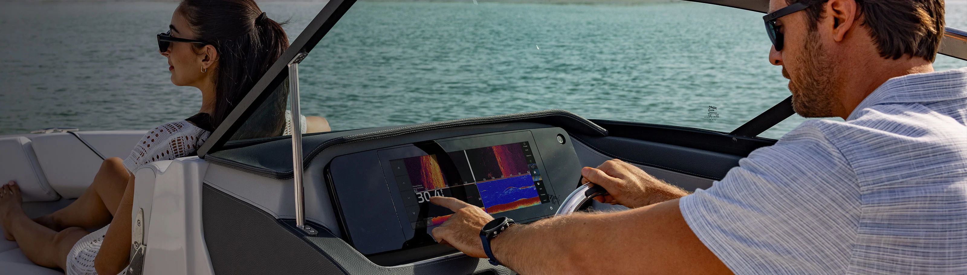 Картплоттер Garmin GPSMAP 1523xsv SideVü, ClearVü та традиційний CHIRP-сонар з базовою картою світу